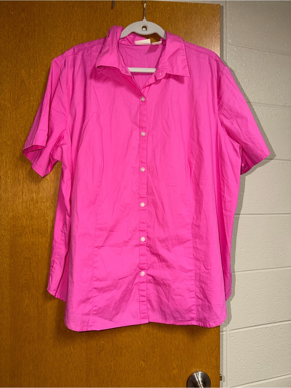 St. John's Bay Vibrant Pink Short-Sleeve Button-Down Shirt. EUC